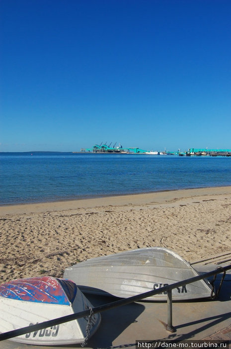 Вид на порт от яхт-клуба Порт-Линкольн, Австралия