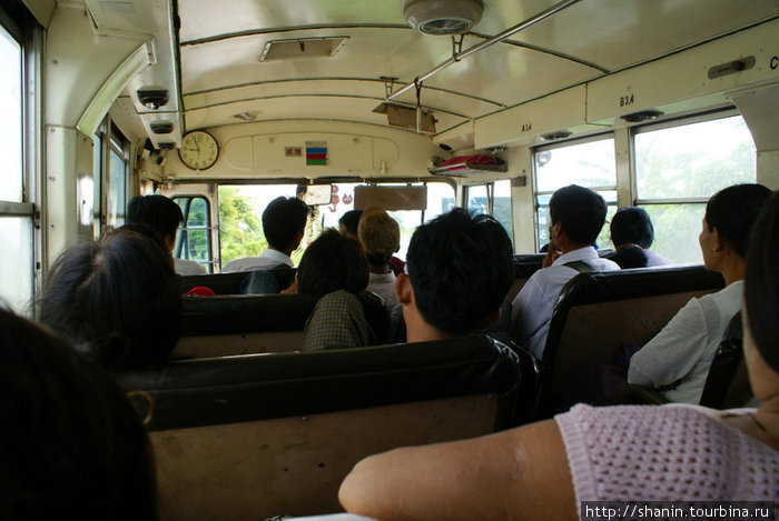 В автобусе Кийякдо, Мьянма