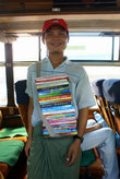 Мьянма — не самая читающая страна. Но пассажиры книгами интересуются. Их читательский голод нужно утолять