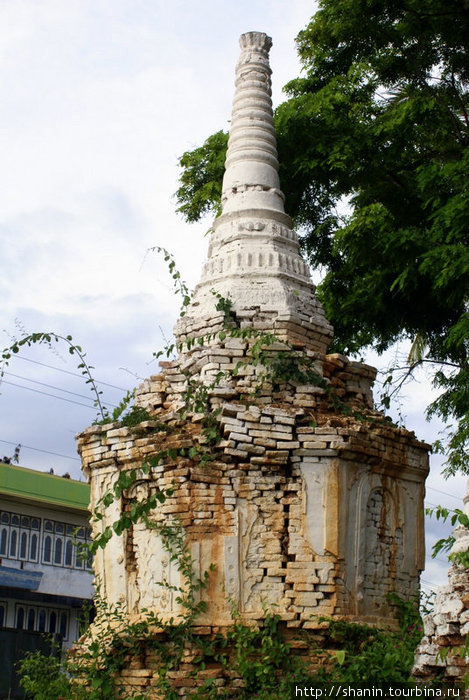 Старая ступа Ньяунг-Шве, Мьянма