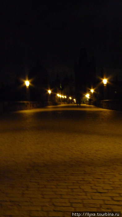 Таинственный ночной Карлов мост.