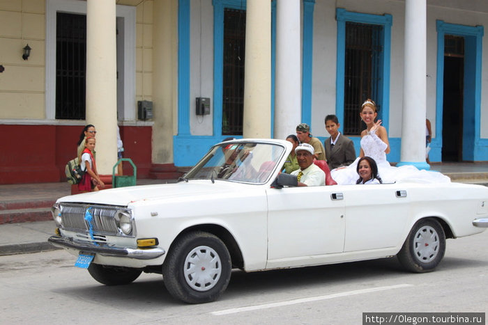 Самая лучшая тачила для свадьбы- белая волга кабриолет Куба