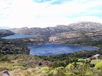 Вид на озера при спуске с горы «Мирадор дель Нордшельд»