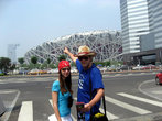 Стадион \Птичье гнездо\ — главный объект Пекинской Олимпиады-2008, где проходили церемонии открытия и закрытия игр. Он способен вместить 91 тысячу болельщиков.