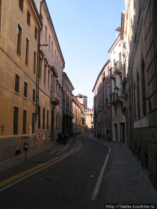 Изгибы улицы Падуя, Италия