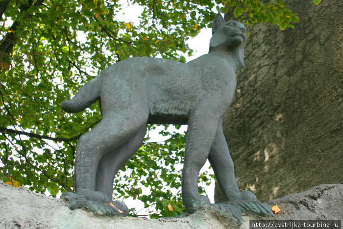 Московский зоопарк, часть третья - скульптурная Москва, Россия