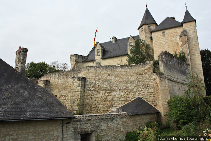 Год постройки: 1465. Юссо, Франция