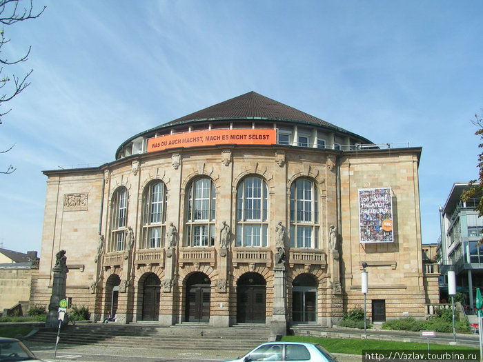 Монументальное здание Фрайбург-им-Брайсгау, Германия
