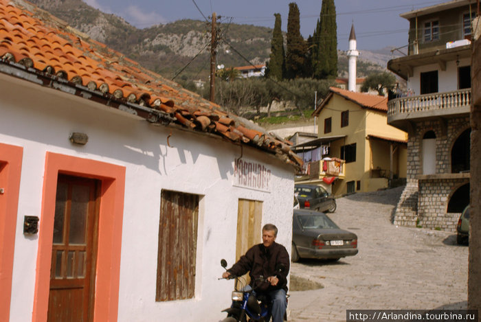 Антибвреос-Зета-Бар, родина двухтысячелетней оливы Область Бар, Черногория
