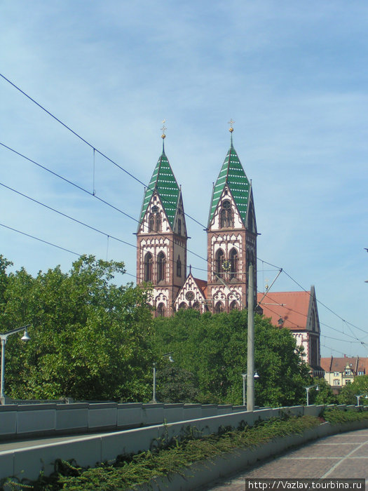 Башни церкви