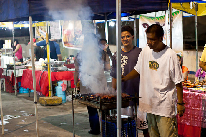 Ночной рынок в Маниле Манила, Филиппины