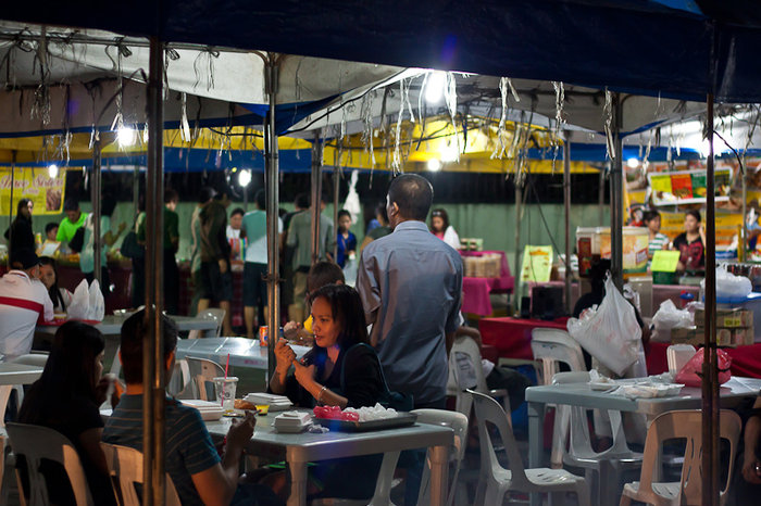 Ночной рынок в Маниле Манила, Филиппины