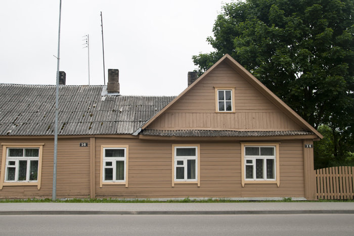 Прейли Прейли, Латвия