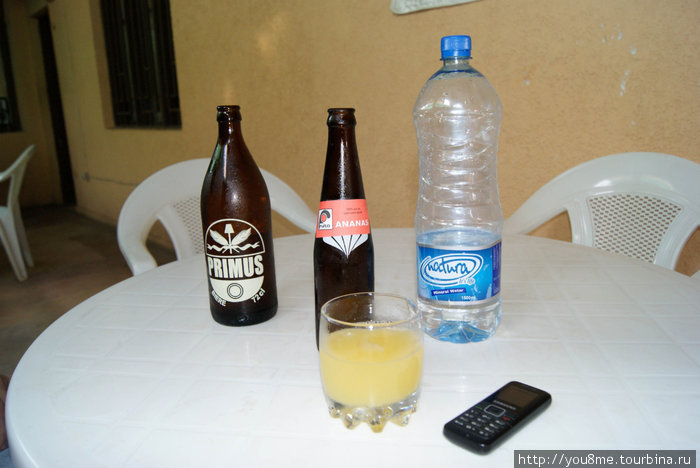 наши напитки: вода, сок и пиво Бужумбура, Бурунди