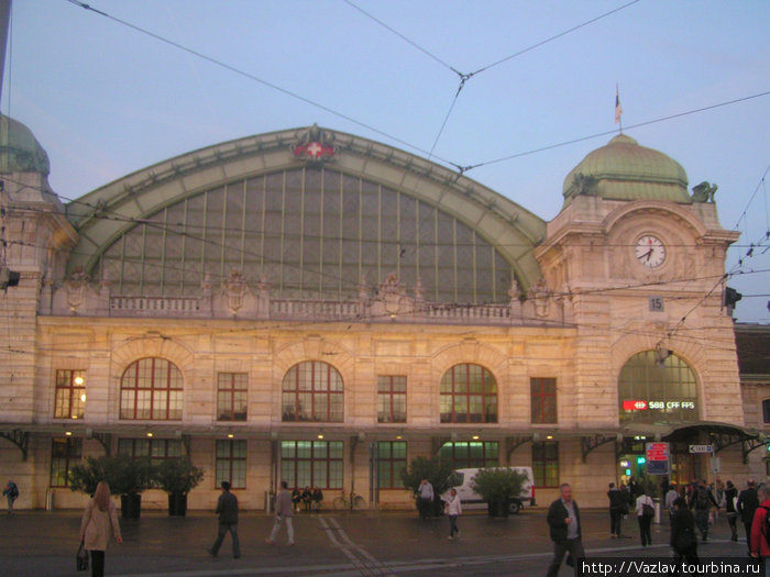Базельский вокзал / Basel Bahnhof