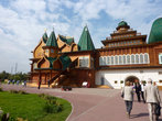 Вот он, воссозданный деревянный дворец царя Алексея Михайловича!