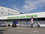Аэропорт Катовице-Пржович, вид спереди