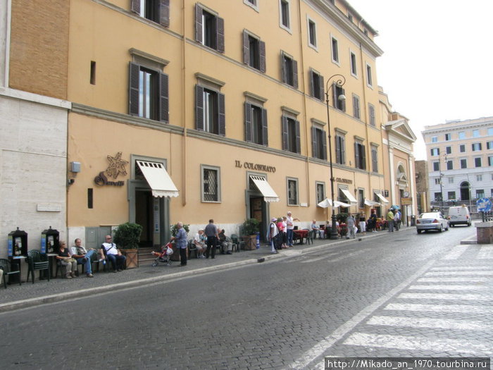 Одна из улиц к пьяца Сан-Пьетро Рим, Италия