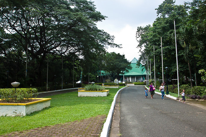 Городской парк в Кесоне Кесон-Сити, Филиппины