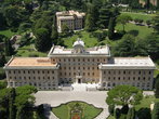Административные здания Ватикана, вид сверху