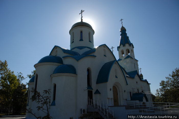 Православный и католический храмы Южно-Сахалинск, Россия