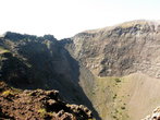 Склон кратера в тени