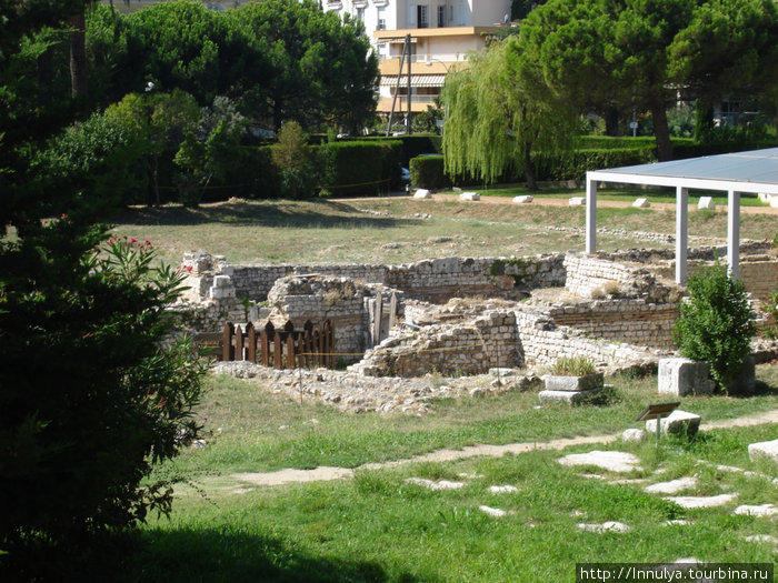 Античная часть Ниццы. Так называемый акрополь с римскими развалинами. Добирались порядка 40 минут пехом. Ницца, Франция