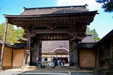 Главные ворота, самая старая постройка Конгобудзи (1593 г.)