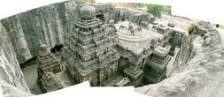 Жемчужина Эллоры — храм Кайласнатха.Этот храм просто вырублен целиком из скалы.