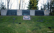 Остатки памятника Черняховскому