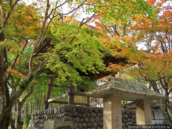 В храме Сюзэндзи (храм связан с именем Кобо-дайси) Идзу, Япония