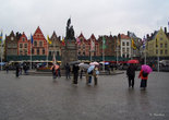 Рыночная площадь. Памятник Яну Брейделю и Питеру Де Конику.