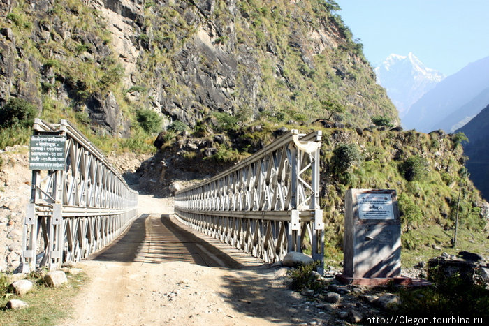 Мощный металлический мост Зона Гандаки, Непал