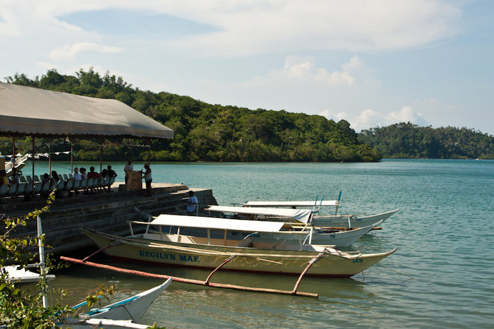 Причал бангк Пуэрто-Галера, остров Миндоро, Филиппины