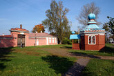Небольшая церковь рядом с почтовой станцией, где неоднократно бывал А.С.Пушкин в Выре.