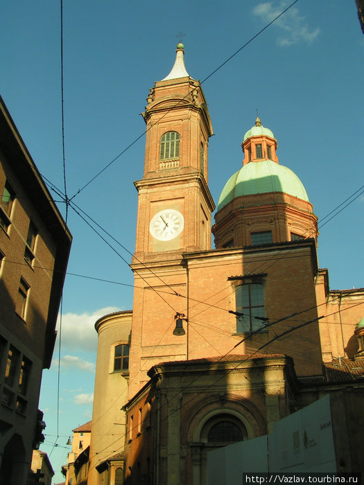 Церковный комплекс Болонья, Италия