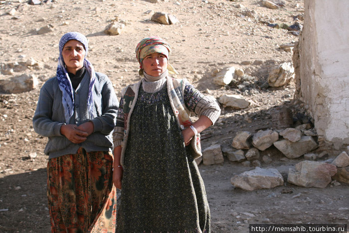 Универсальные памирские женщины Горно-Бадахшанская область, Таджикистан