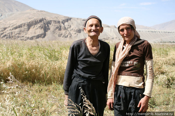 В свободное от работы время памирцы фотографируются Горно-Бадахшанская область, Таджикистан