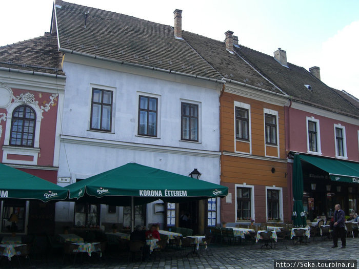 Разноцветные дома Сентендре, Венгрия