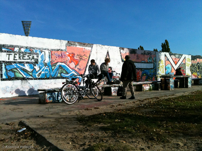 Берлинская стена в Мауэрпарке Берлин, Германия