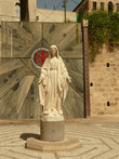 Мария у родника, где ей явился архангел Гавриил