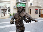 Памятник скрипачу