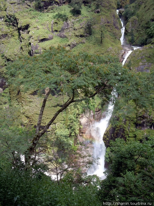Водопад Радужный Бесисахар, Непал