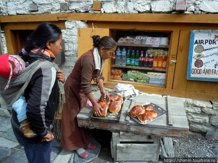 Свежеиспеченные булочки в Хумде Хумде, Непал