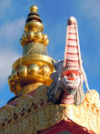 На крыше храма