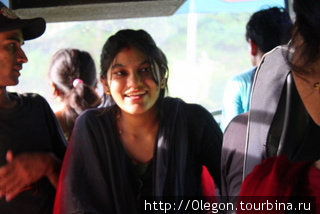 Поехали, у пассажиров появились улыбки на лицах Бесисахар, Непал