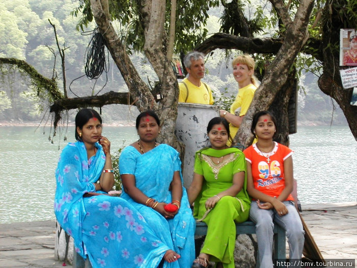 Непальские девушки.