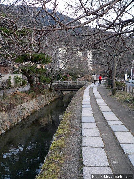 Дорога Философов в районе Хигасияма Киото, Япония
