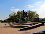 Памятник ижевским оружейникам. (Ск. Медведев П. К. Арх. Ходырева И. П. 10 июня 2007 г.)