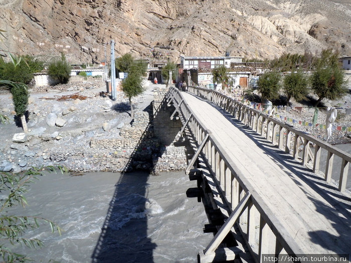 Мост в Джомсоме Джомсом, Непал